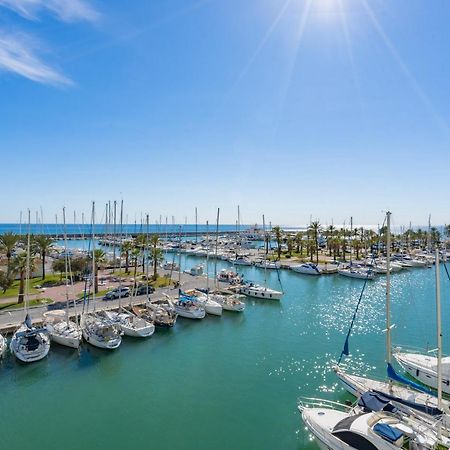 PUERTO DE BENALMÁDENA APARTAMENTO VACACIONAL con VISTAS AL MAR Y YATES TRES HABITACIONES 2 BAÑOS Exterior foto