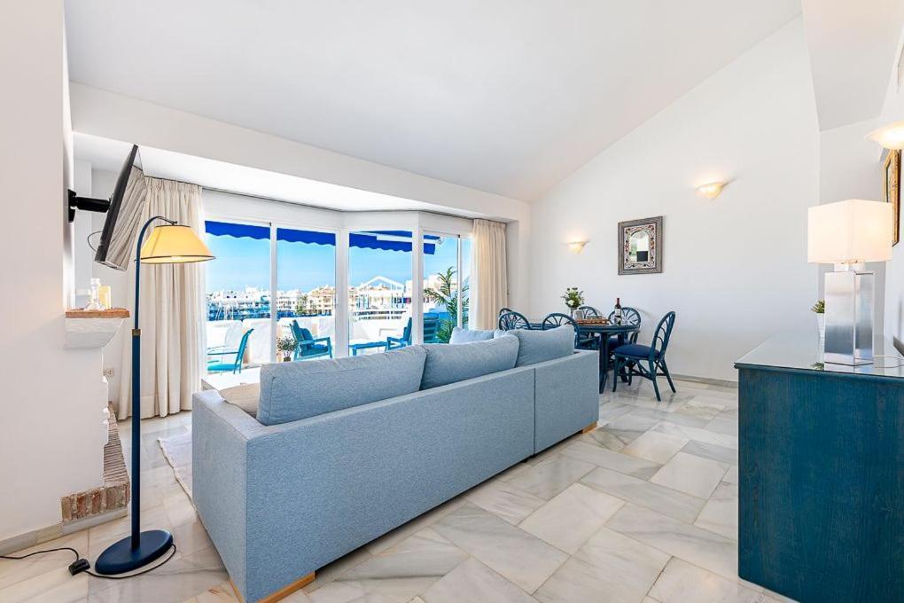 PUERTO DE BENALMÁDENA APARTAMENTO VACACIONAL con VISTAS AL MAR Y YATES TRES HABITACIONES 2 BAÑOS Exterior foto